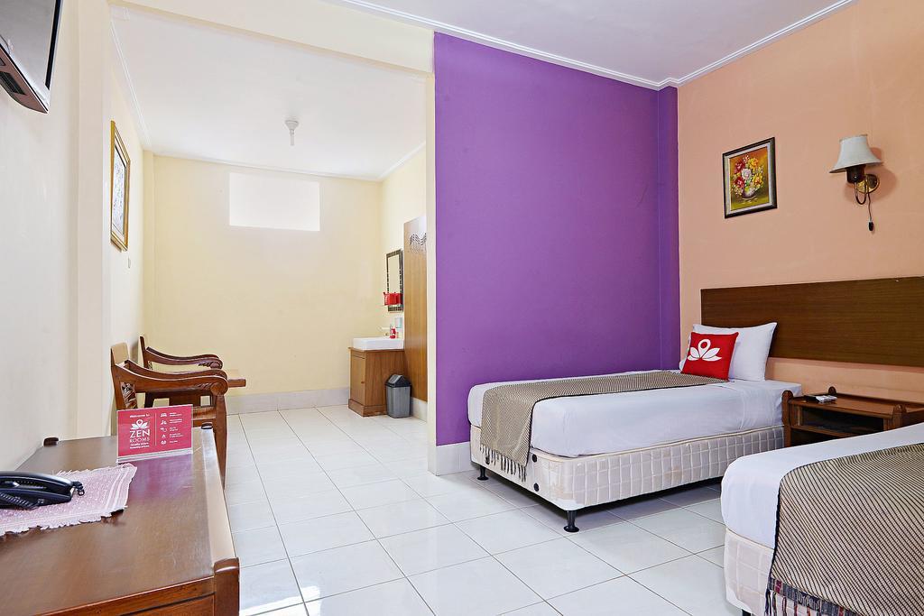 Zen Rooms Riau Natuna Бандунг Экстерьер фото